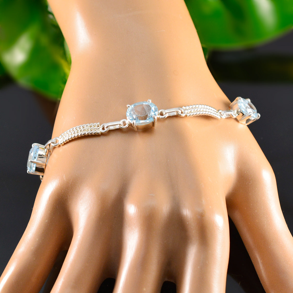 Emma Happy Slim Blue Links Bracelet