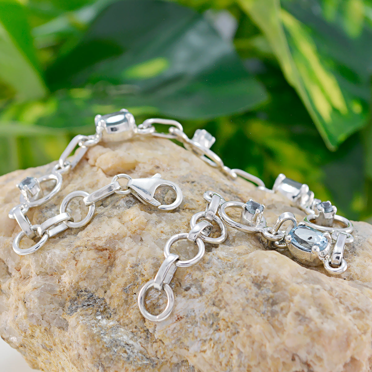 Leah Rakhi Dainty Blue Links Bracelet