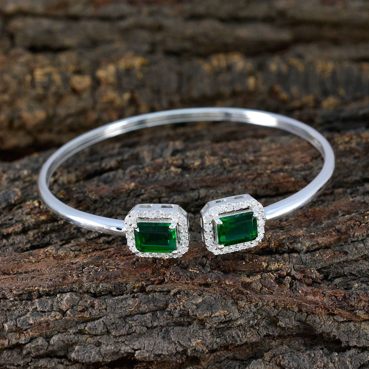 Zoey Karwa Chauth Tiny Green Bangle Bracelet