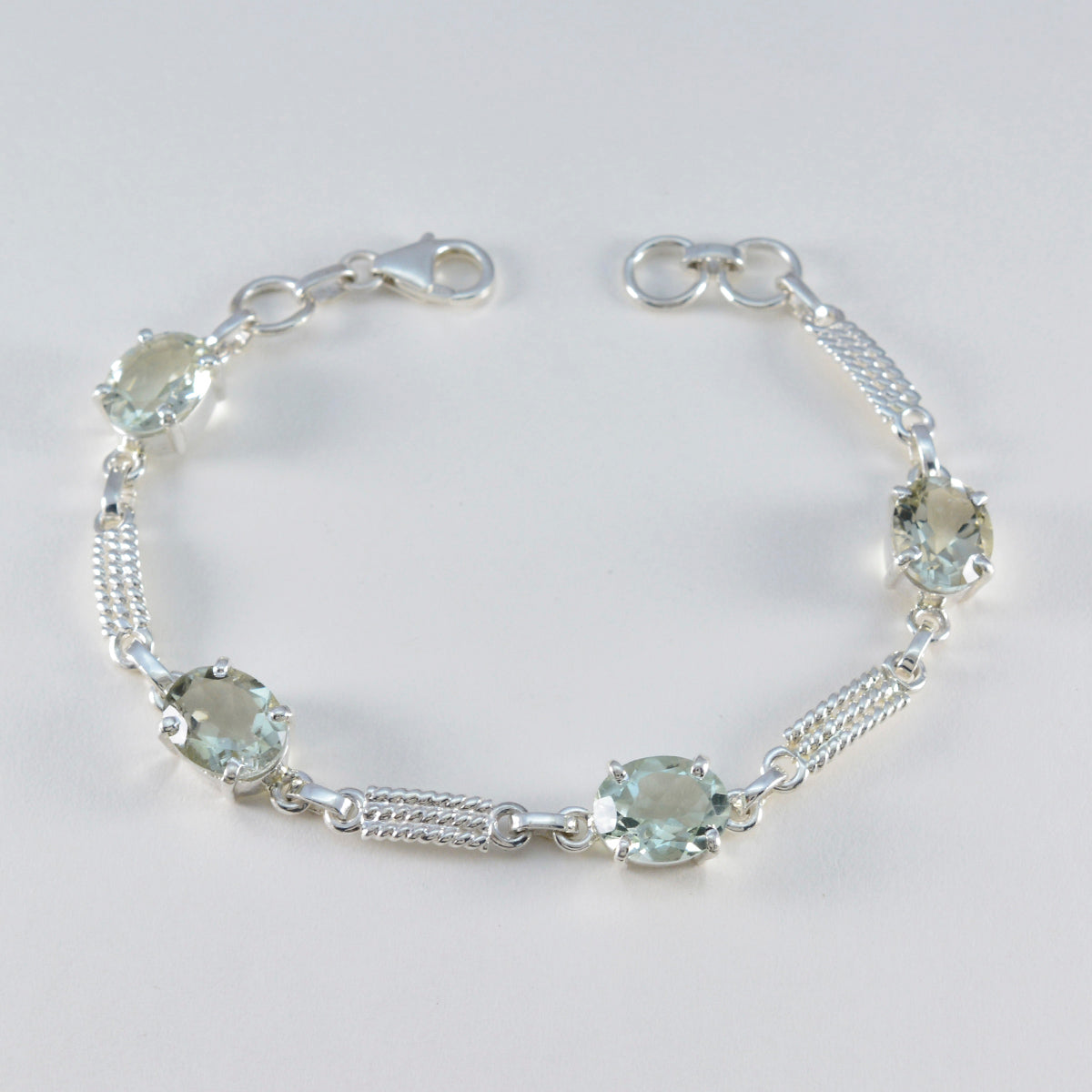 Eva Festive Slim Light Green Links Bracelet