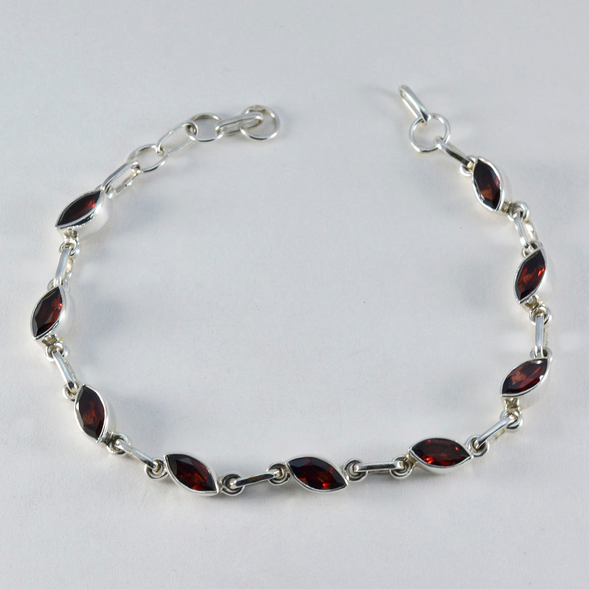 Ines Happy Tiny Red Links Bracelet