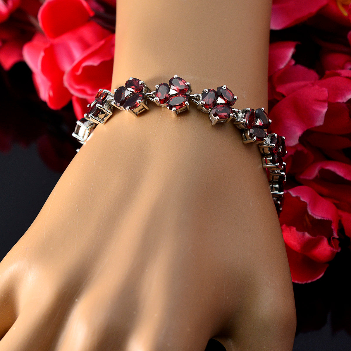 Genesis Comfort Fit Classic Red Links Bracelet