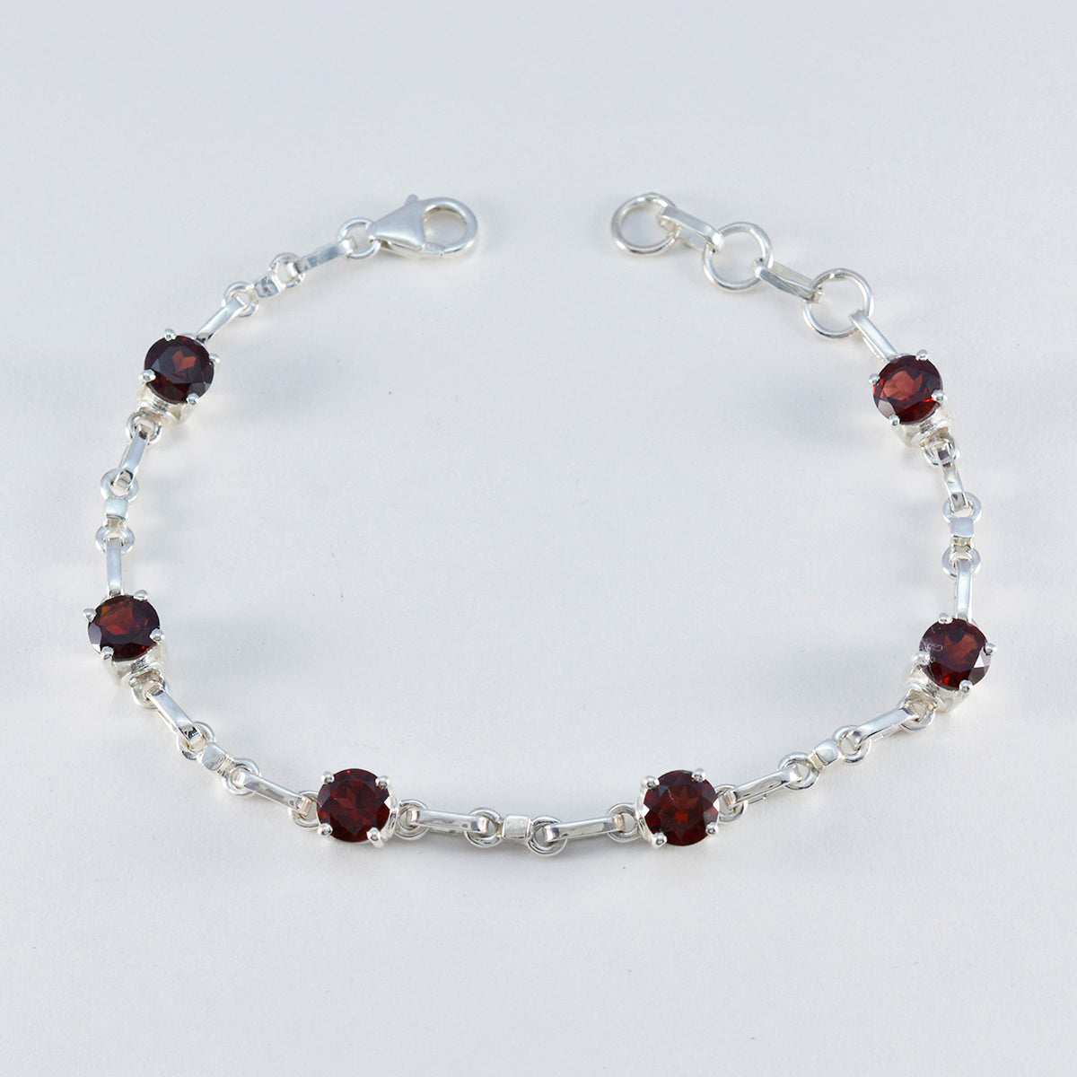 Isabelle Diwali Whisper-thin Red Links Bracelet