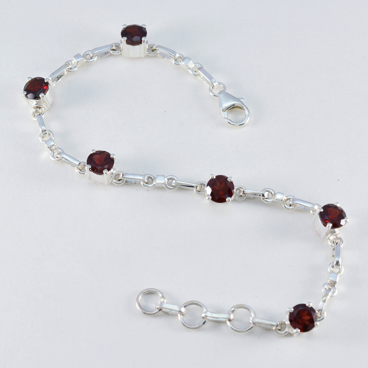 Isabelle Diwali Whisper-thin Red Links Bracelet