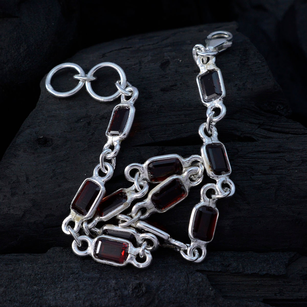 Ivy Karwa Chauth Elegant Red Links Bracelet