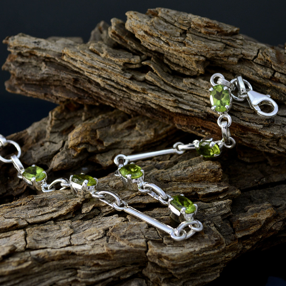 Elena Meaningful Delicate Green Links Bracelet