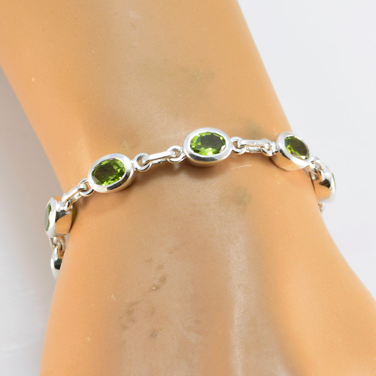 Emilia Retirement Slim Green Links Bracelet