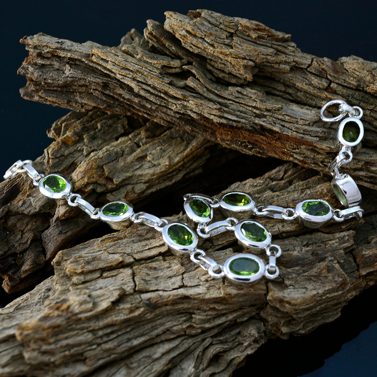 Emilia Retirement Slim Green Links Bracelet