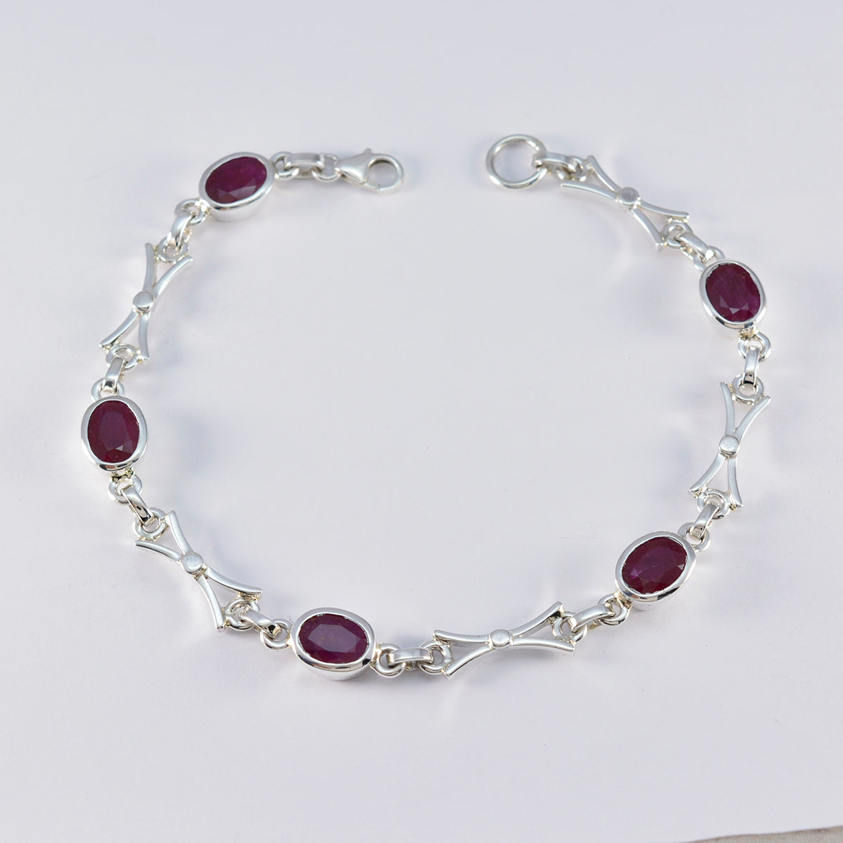 Evelyn Rakhi Tiny Red Links Bracelet
