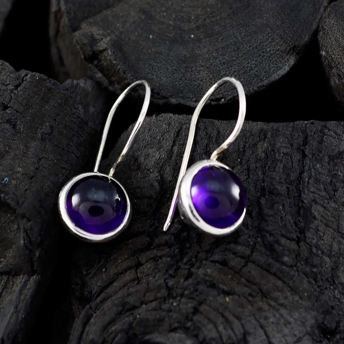 Agustina Purple Delicate Solitaire Dangle Earring