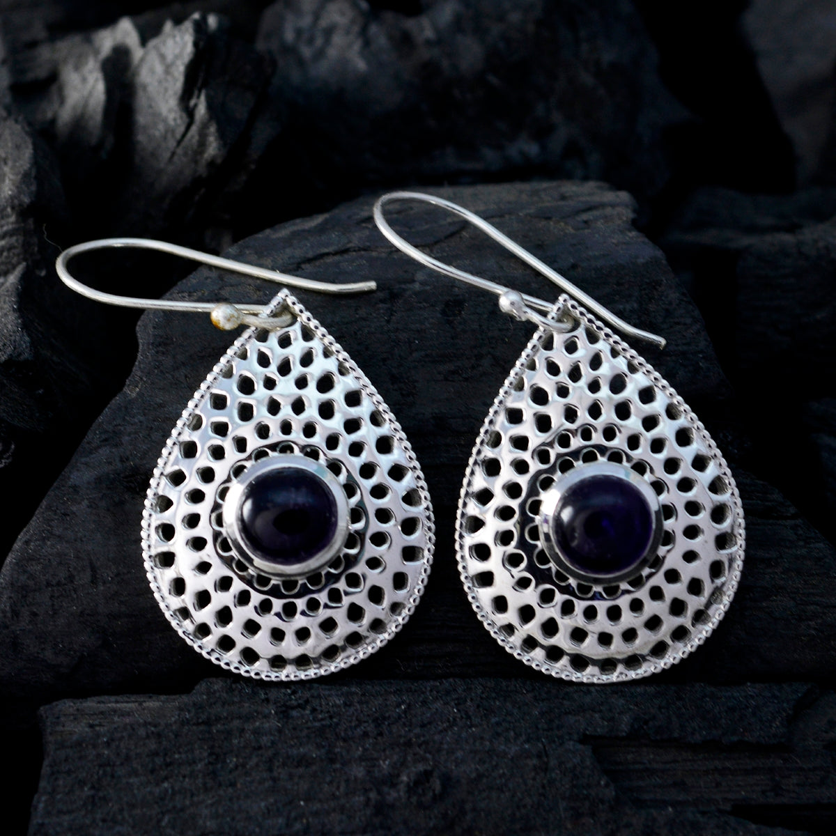 Bianca Purple Minimal Solitaire Dangle Earring