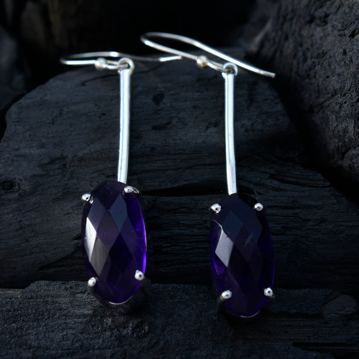 Violet Purple Classic Solitaire Dangle Earring