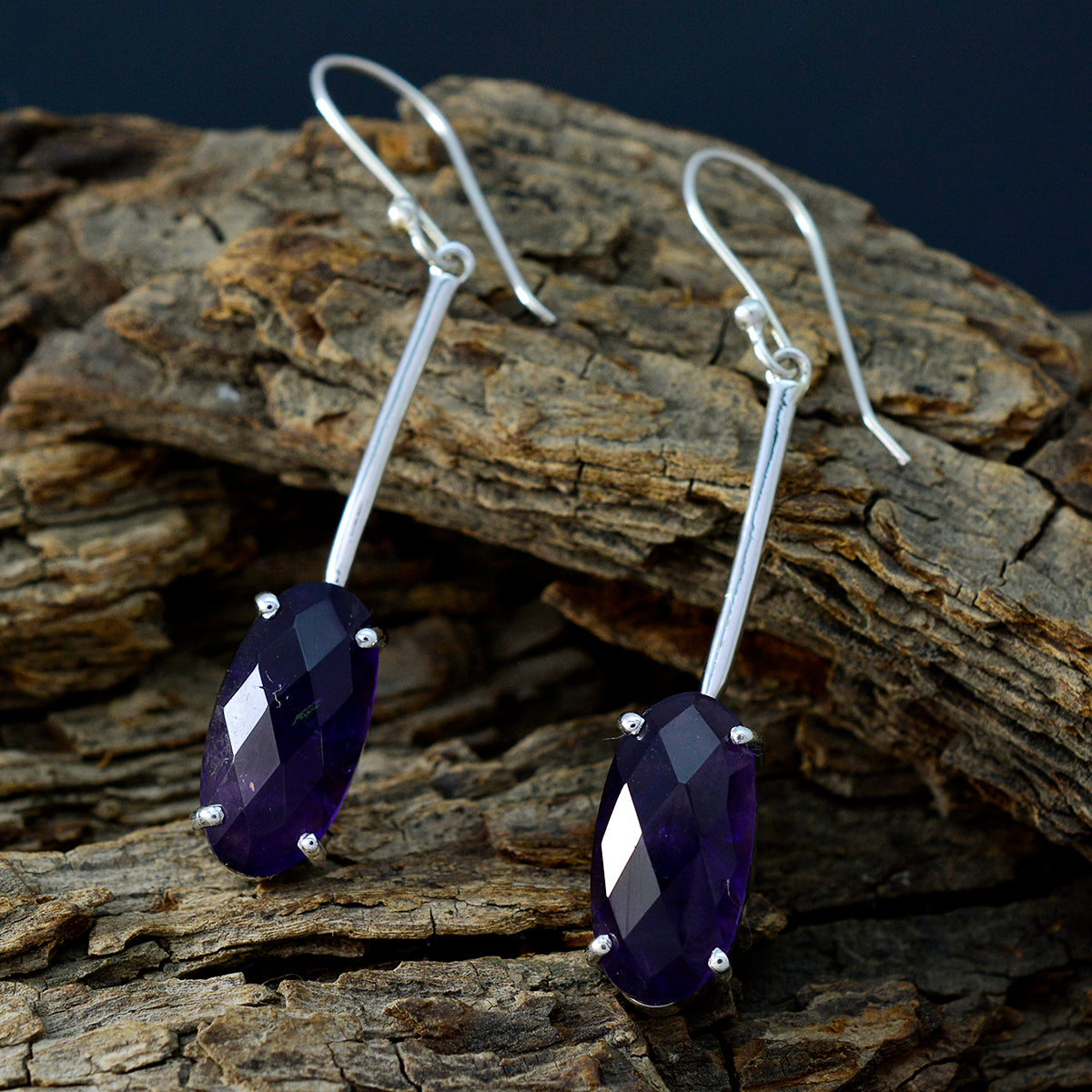Violet Purple Classic Solitaire Dangle Earring
