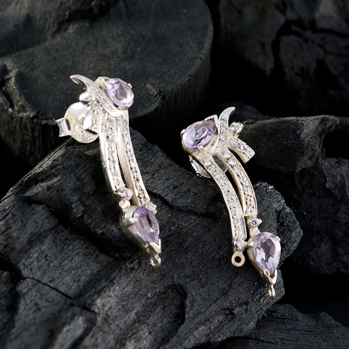 Ivana Purple Dainty multiple Stud Earring