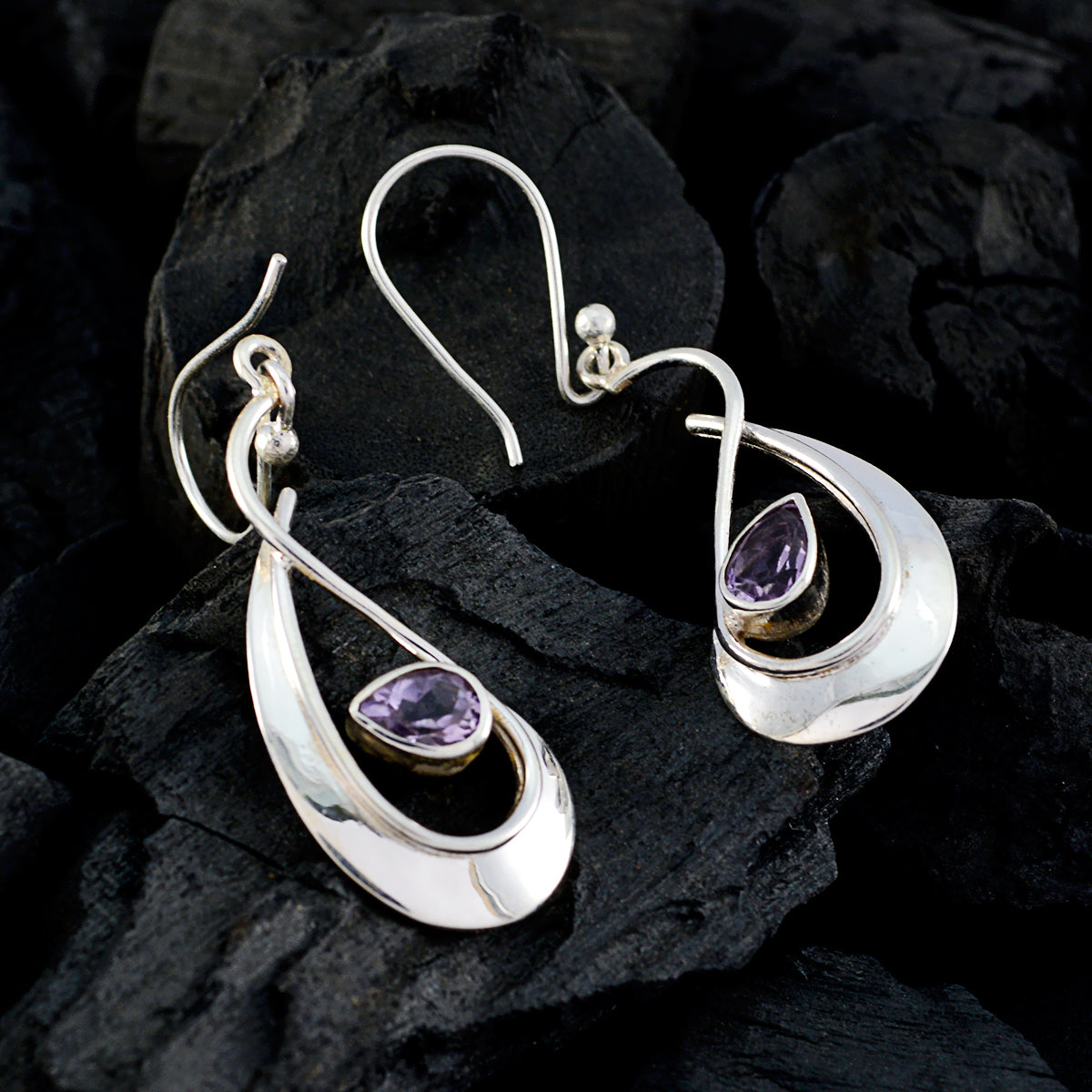 Clara Purple Featherlight Solitaire Dangle Earring