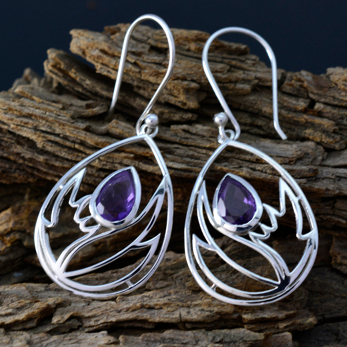 Lucia Purple Whisper thin Solitaire Dangle Earring
