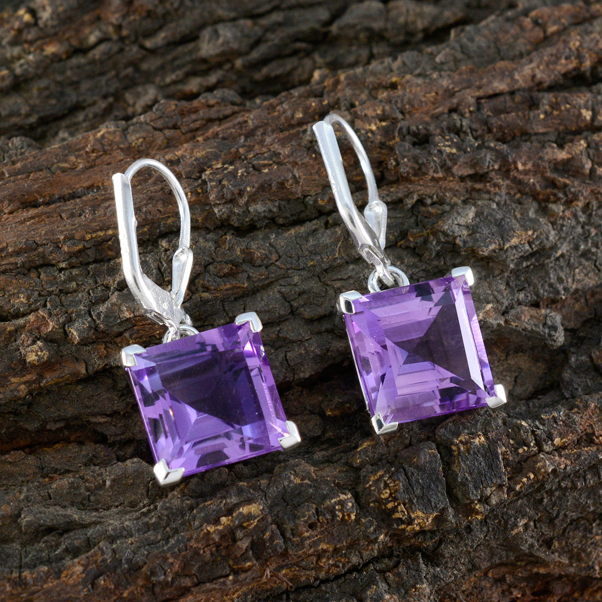 Ling Purple Minimal Solitaire Dangle Earring