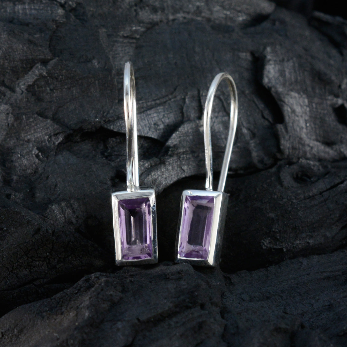 Xiu Purple Dainty Solitaire Dangle Earring