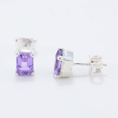 Tereza Purple Elegant Solitaire Stud Earring