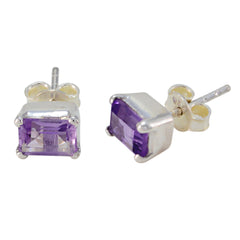Daniela Purple Elegant Solitaire Stud Earring