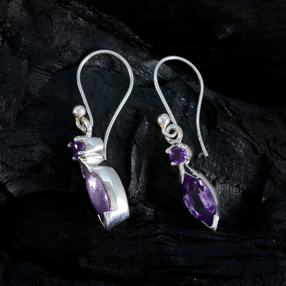 Lily Purple Whisper thin Toi et Moi Dangle Earring