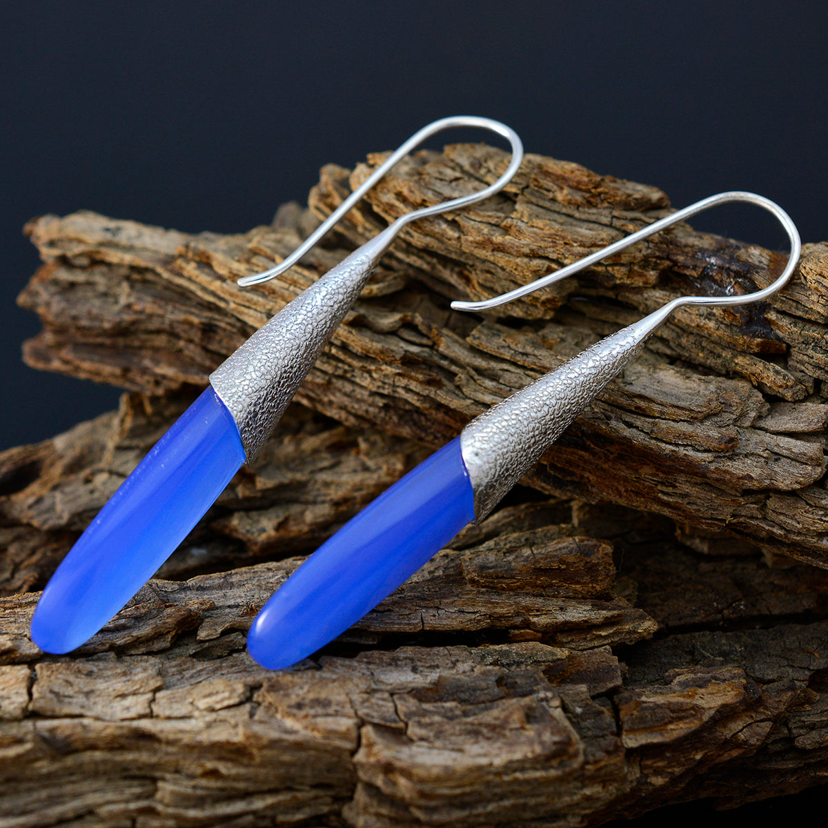 Ling Blue Edgy Solitaire Dangle Earring