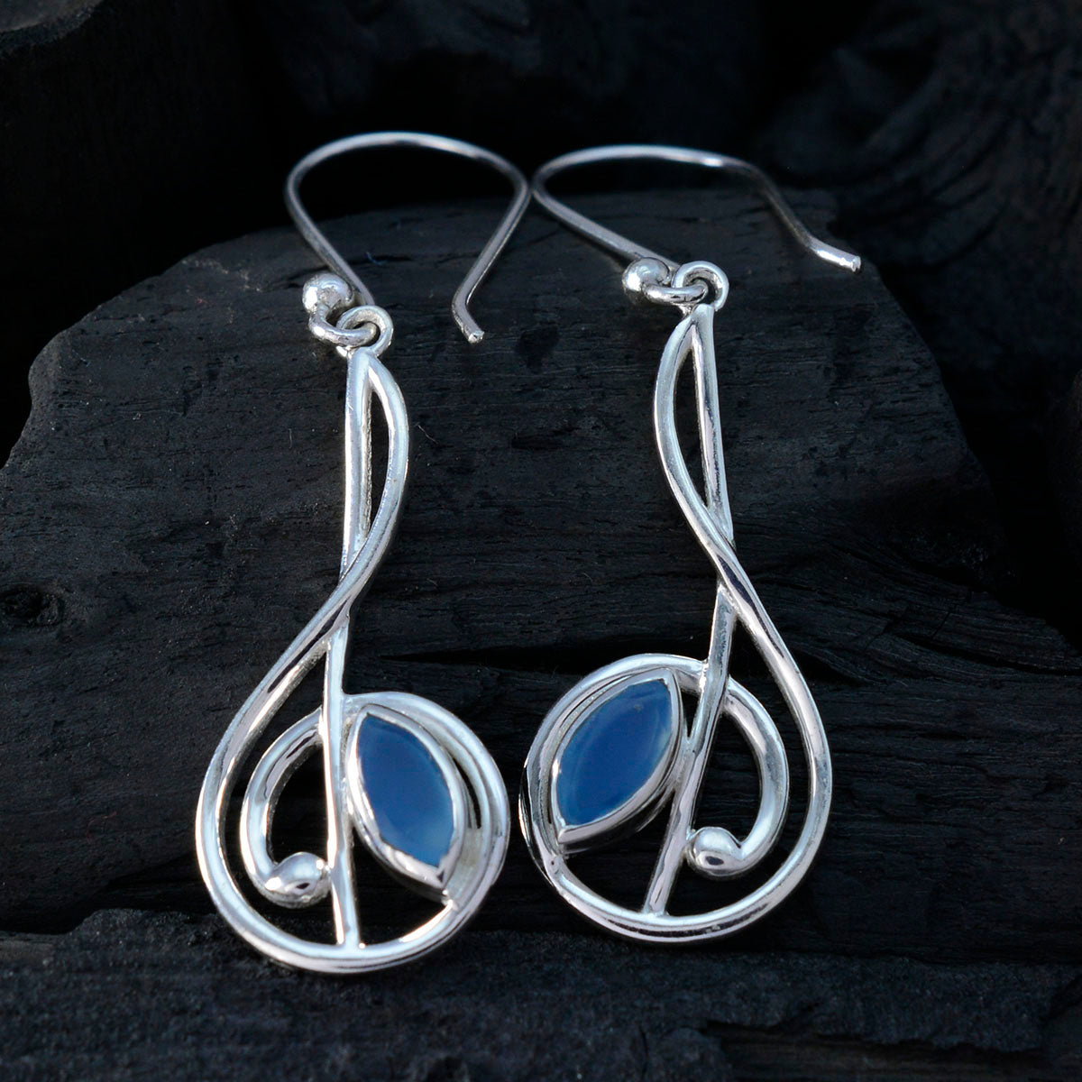 Milagros Blue Delicate Solitaire Dangle Earring