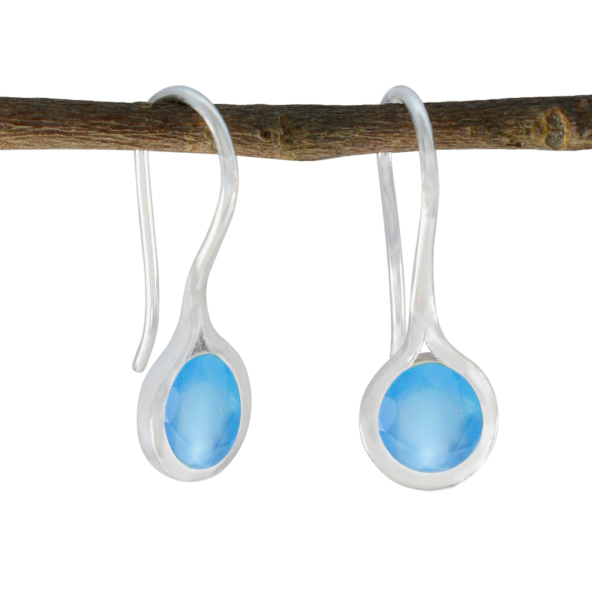 Tereza Blue Elegant Solitaire Dangle Earring Blue Chalcedony Blue Dangle