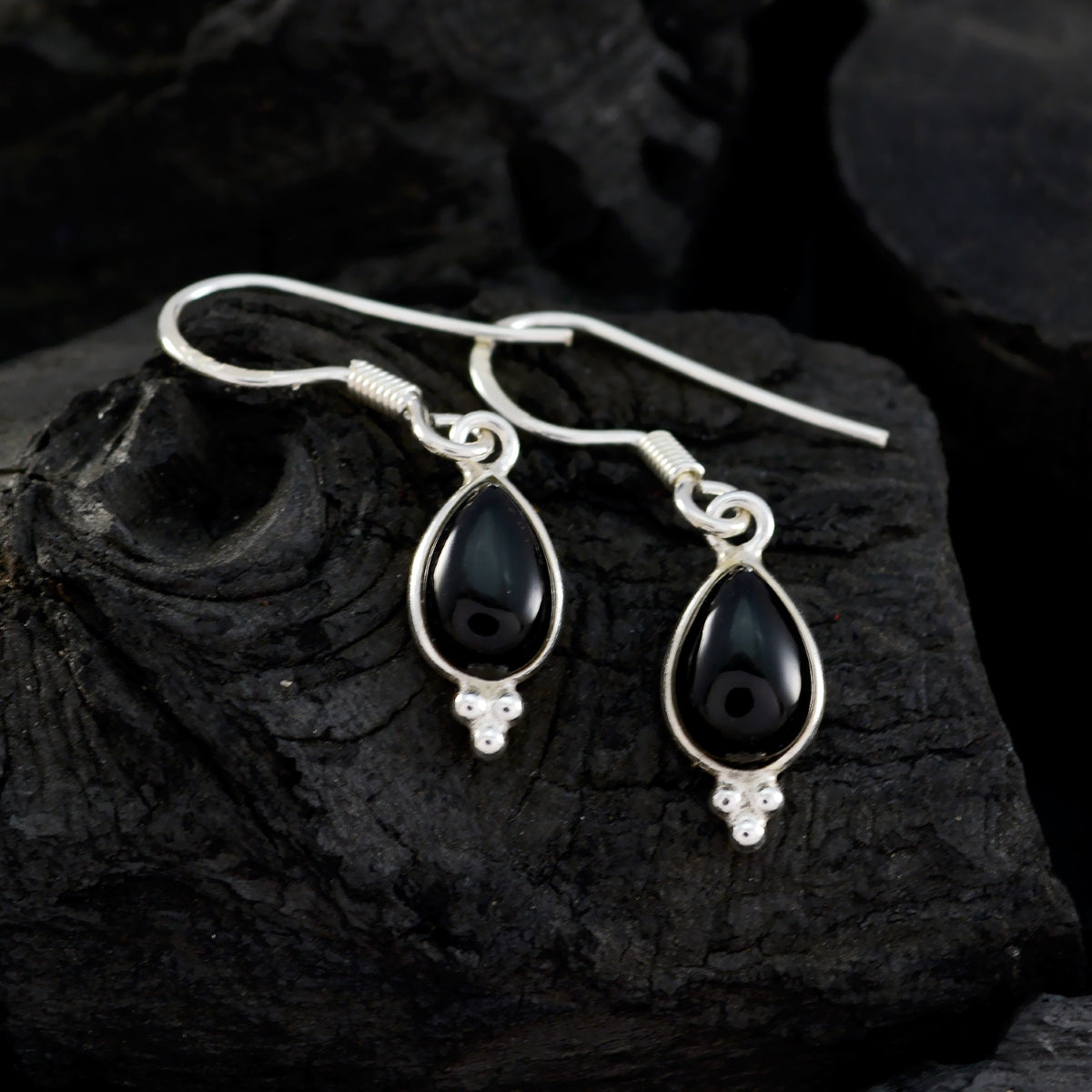 Isabella Black Elegant multiple Dangle Earring