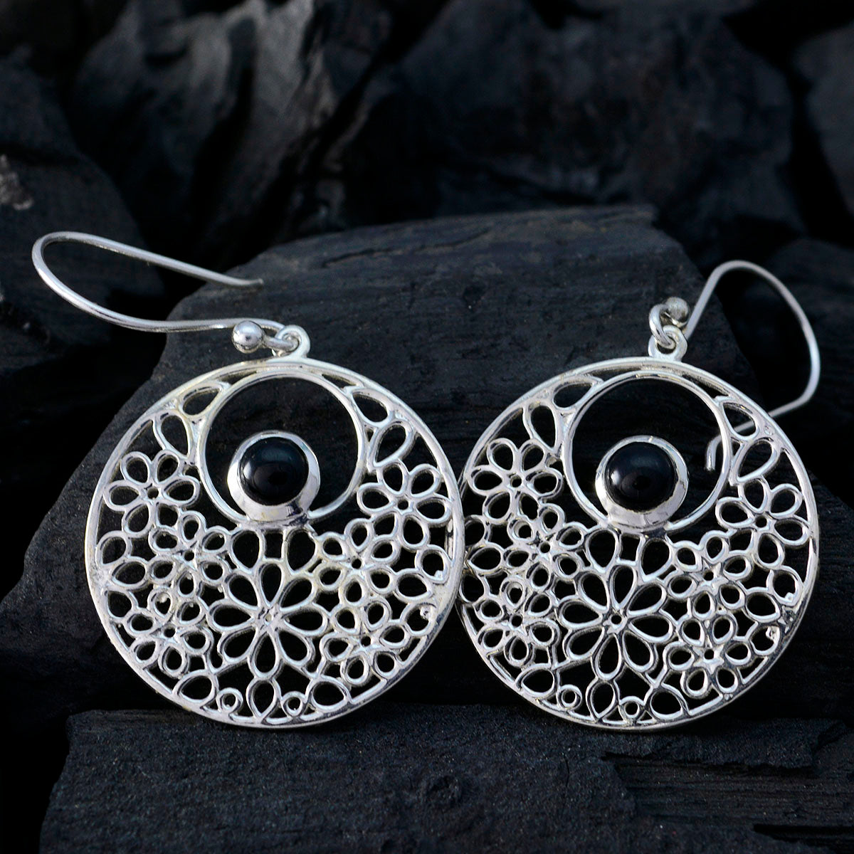 Ellie Black Eye catching Solitaire Dangle Earring