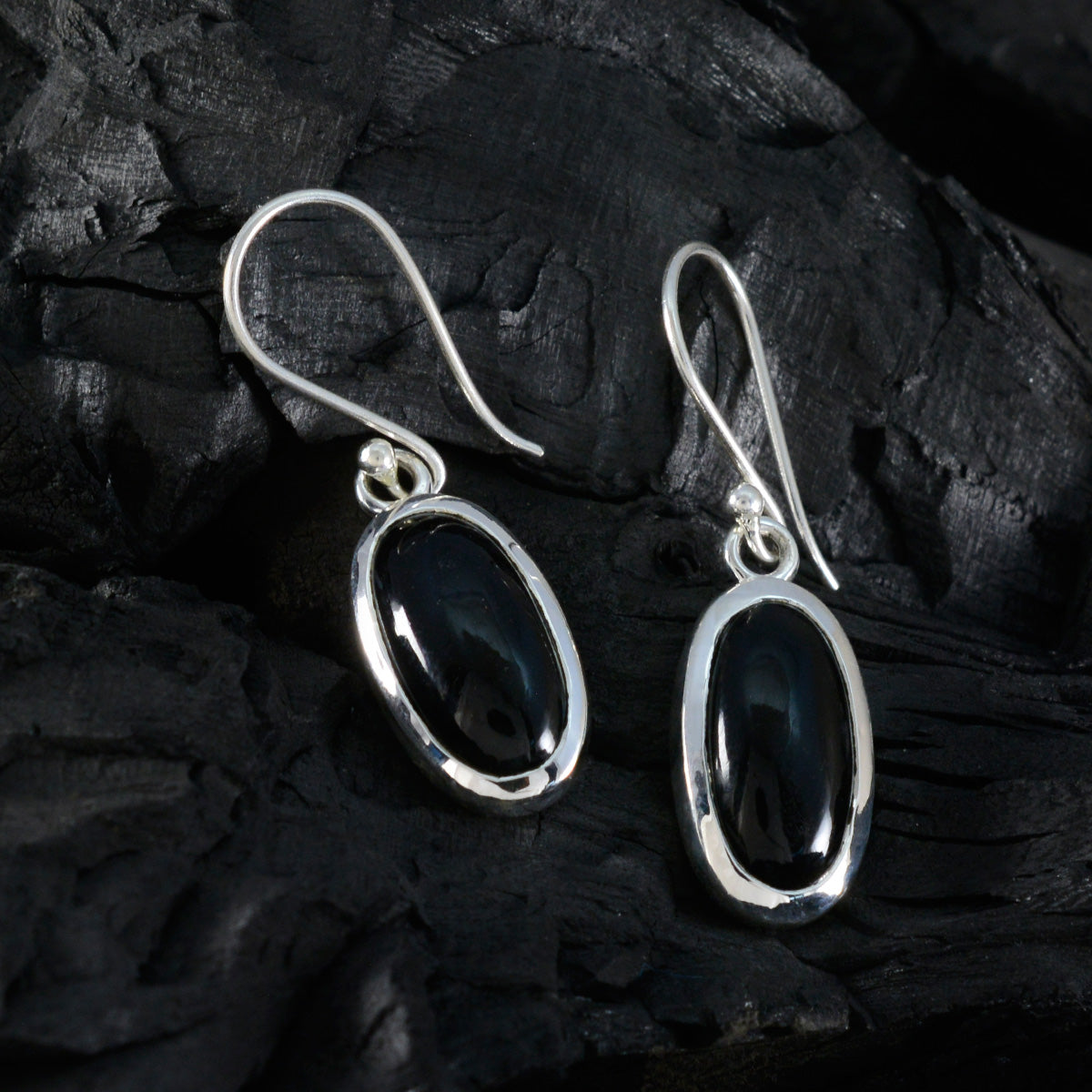 Emma Black Classic Solitaire Dangle Earring