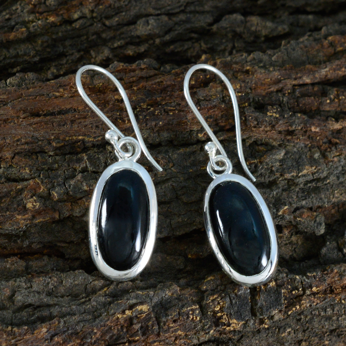Emma Black Classic Solitaire Dangle Earring