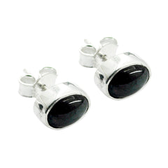 Greta Black Elegant Solitaire Stud Earring