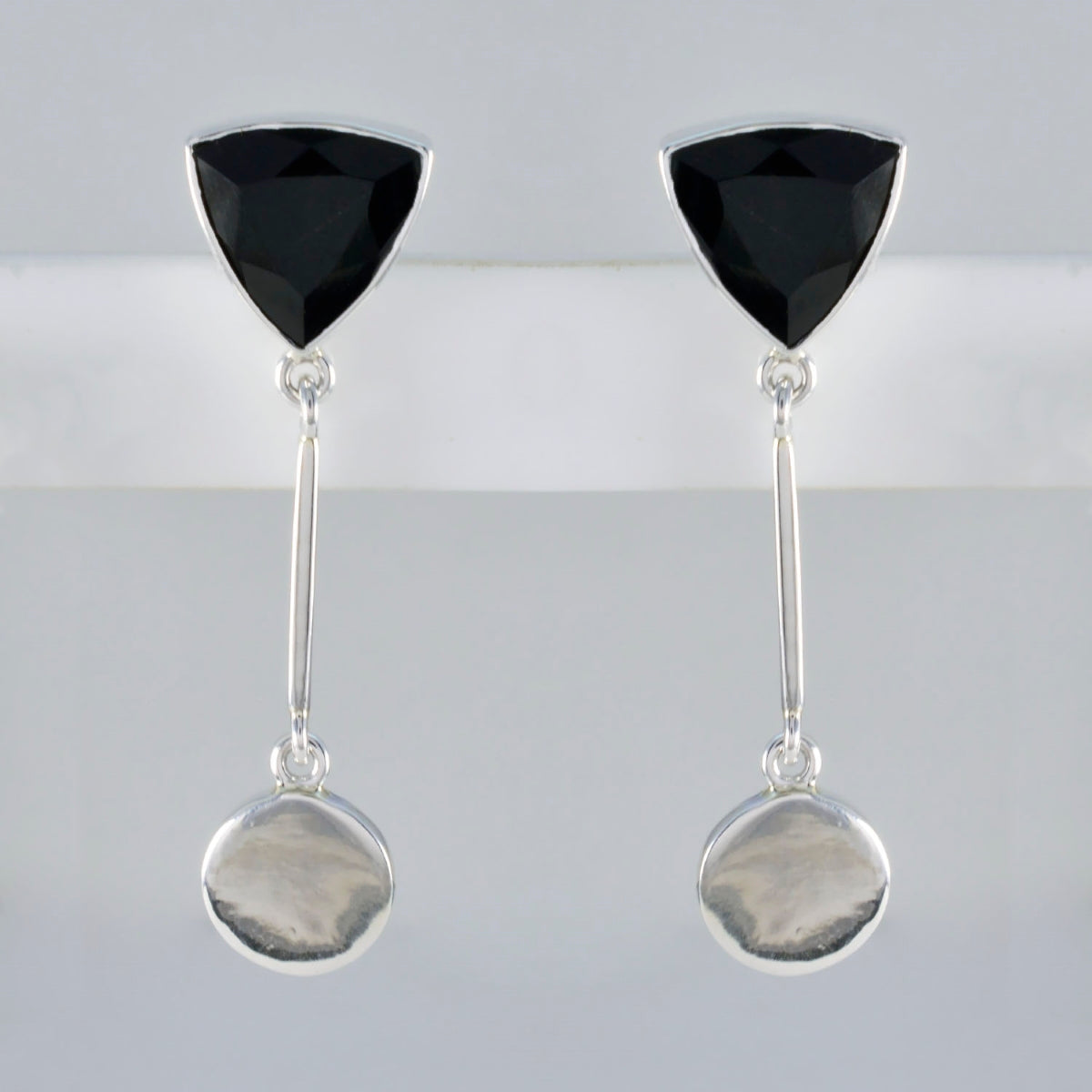 Lili Black Eye catching multiple Stud Earring