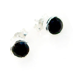 Seo yeon Black Elegant Solitaire Stud Earring