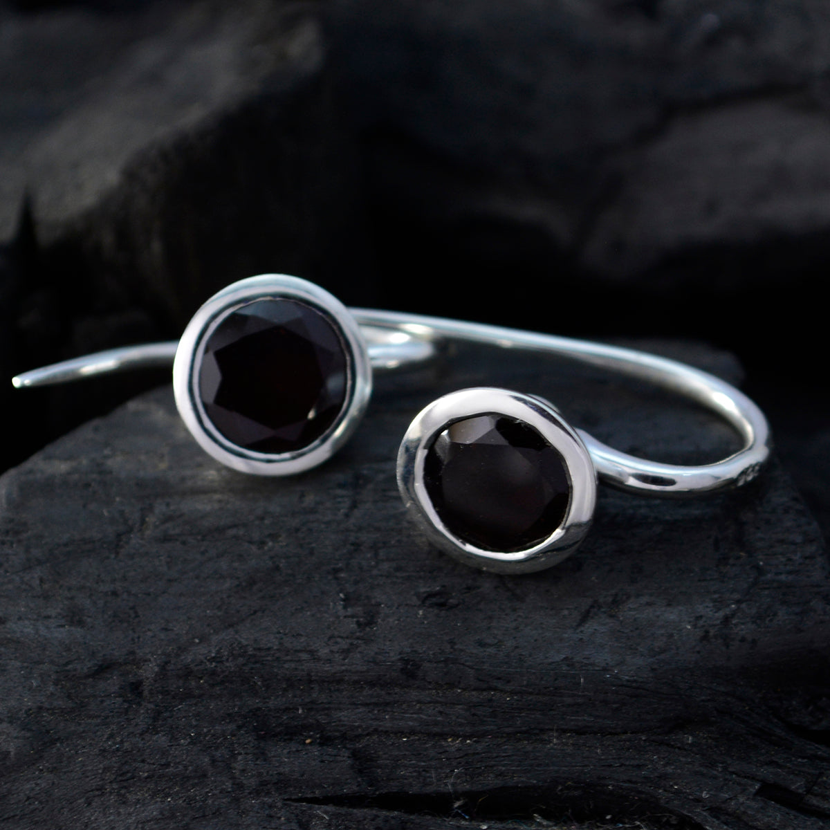 Yasmine Black Dainty Solitaire Dangle Earring