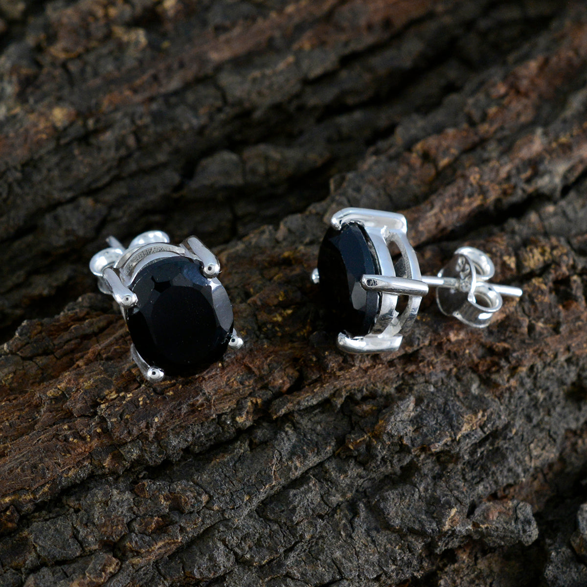 Addison Black Dainty Solitaire Stud Earring