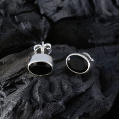 Amelia Black Delicate Solitaire Stud Earring