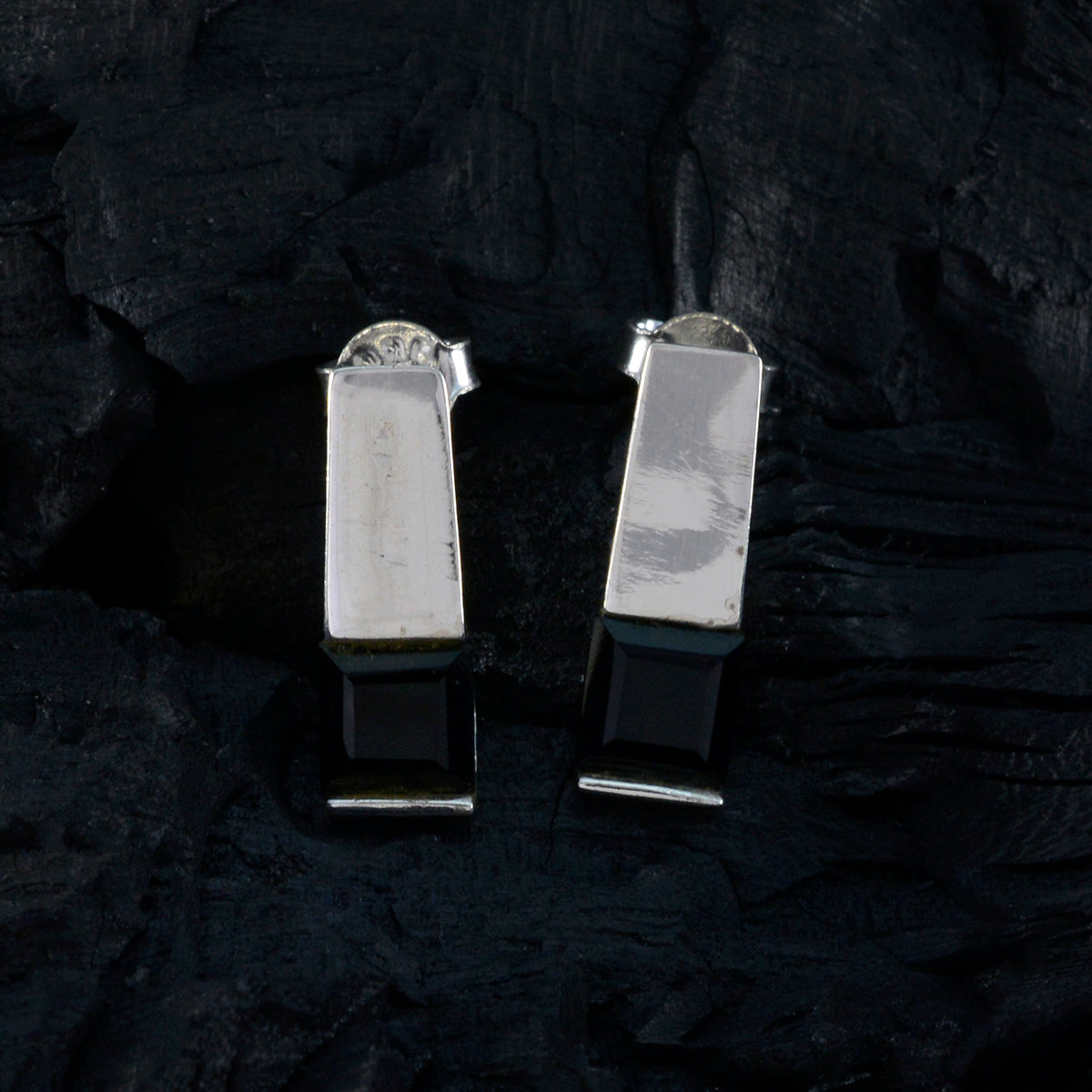 Kennedy Black Dainty Solitaire Stud Earring