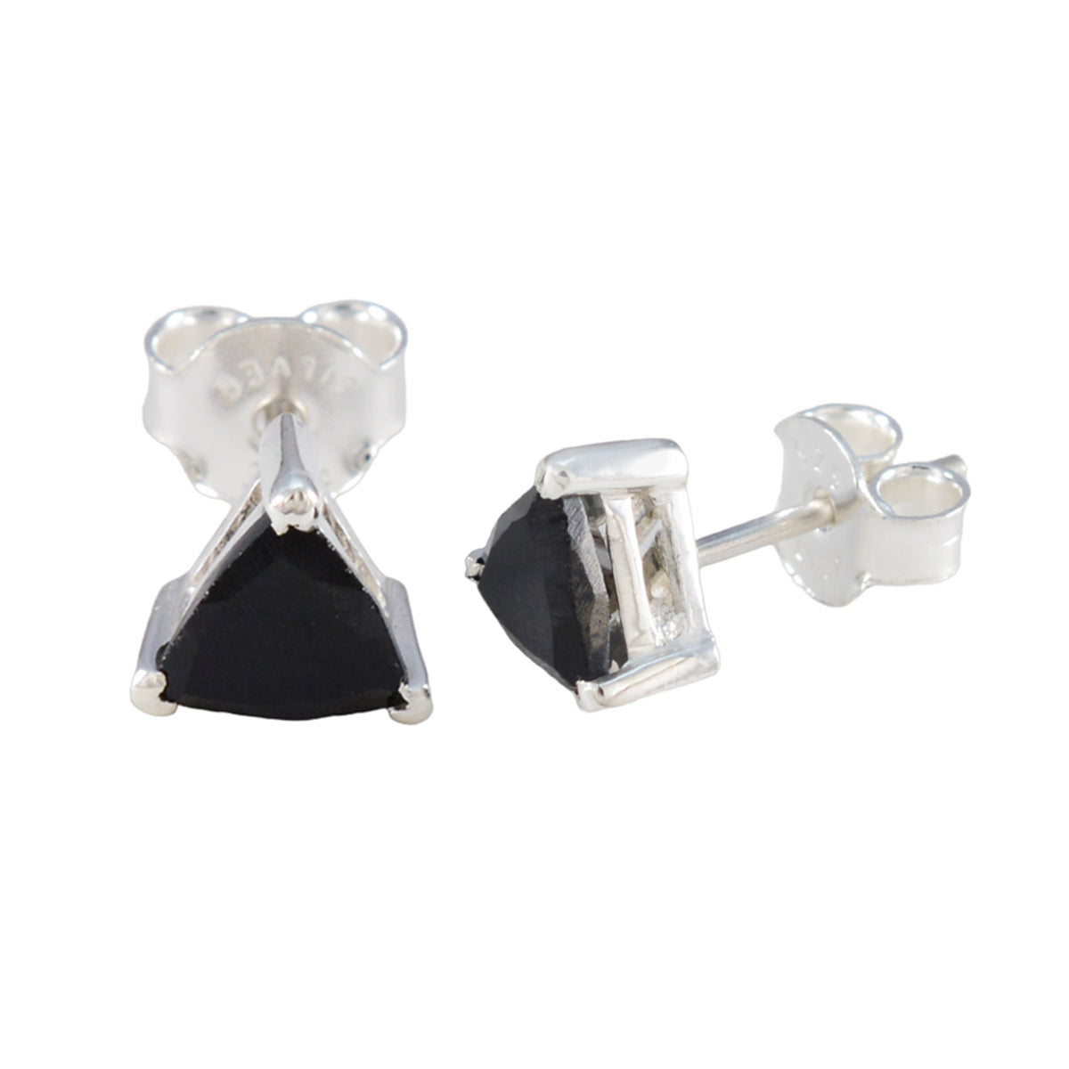 Carolina Black Elegant Solitaire Stud Earring