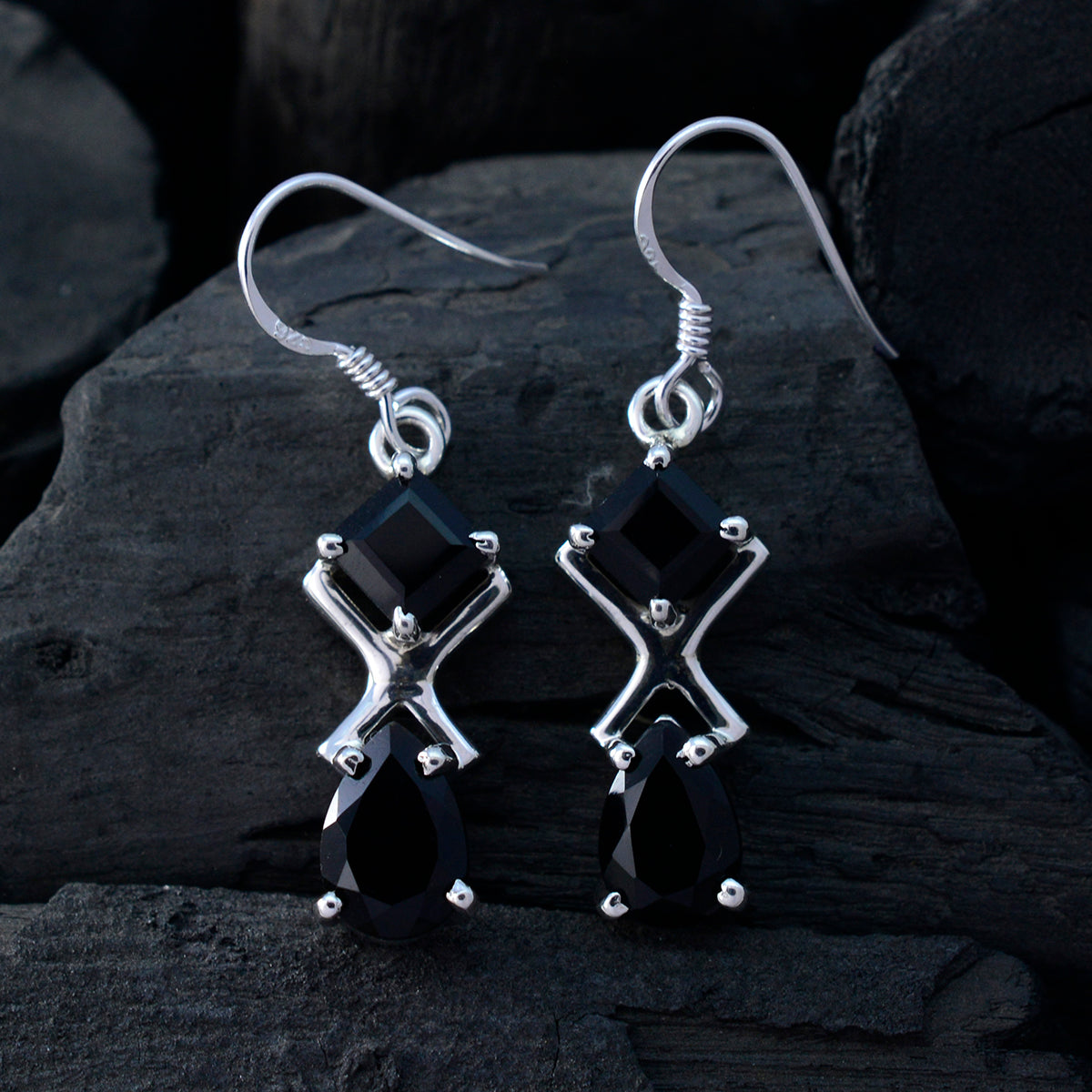 Rosa Black Slim multiple Dangle Earring