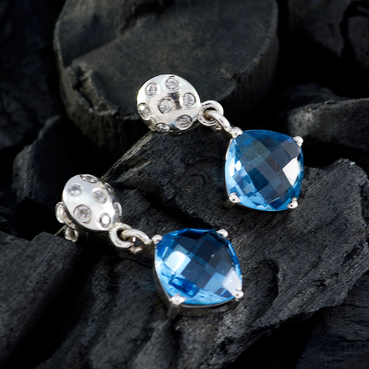 Naomi Blue Mid weight multiple Stud Earring