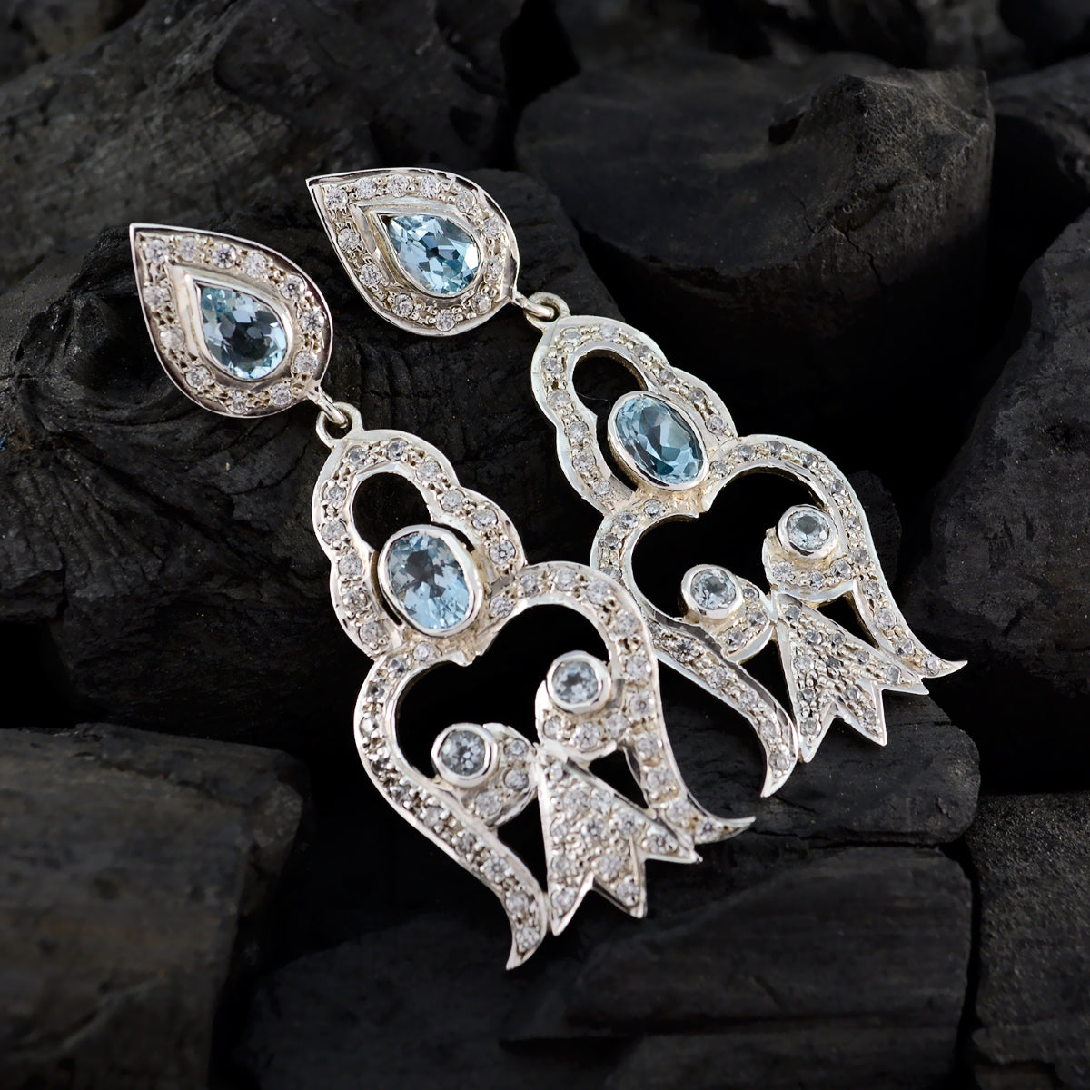 Dewi Blue Edgy multiple Stud Earring
