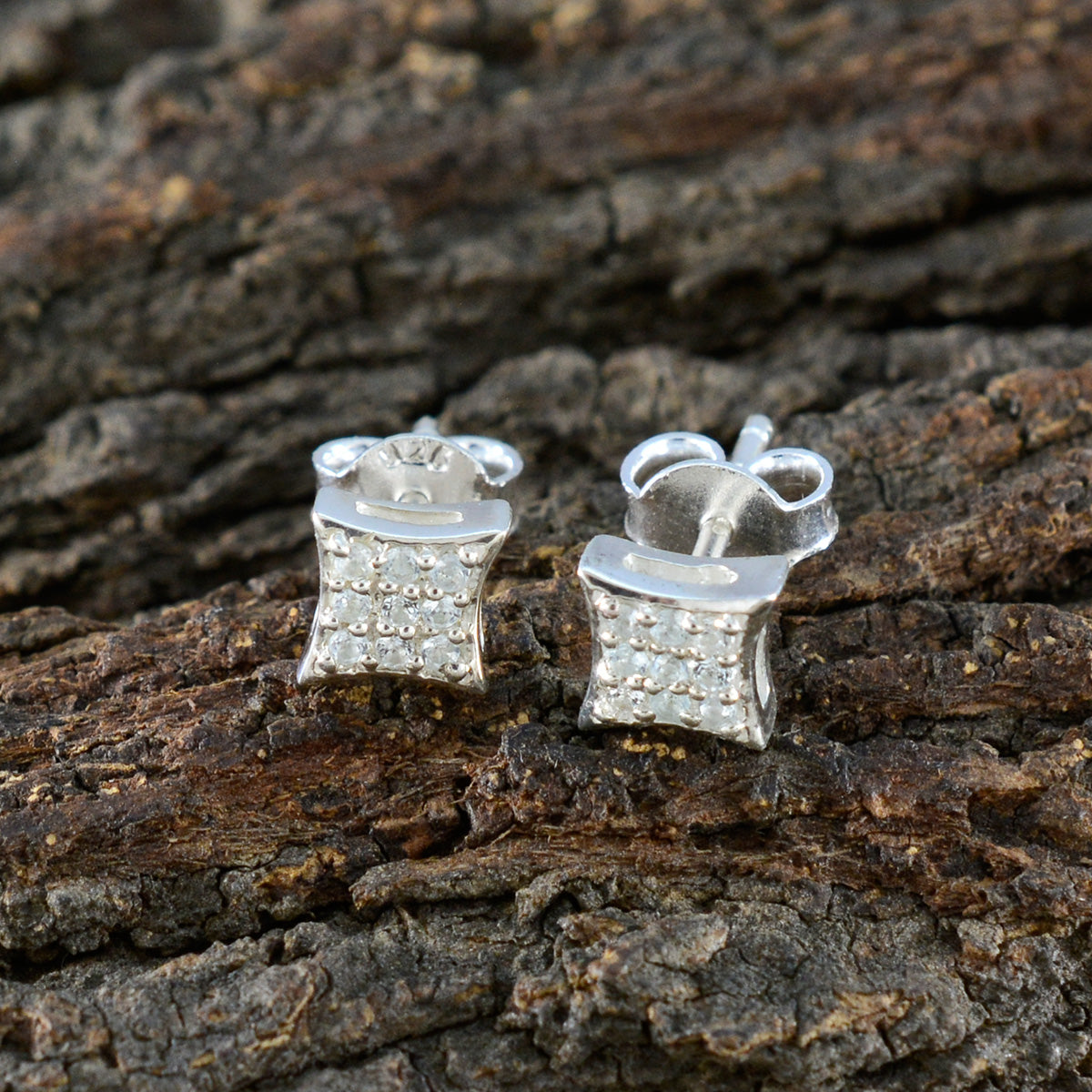 Victoria Blue Elegant multiple Stud Earring