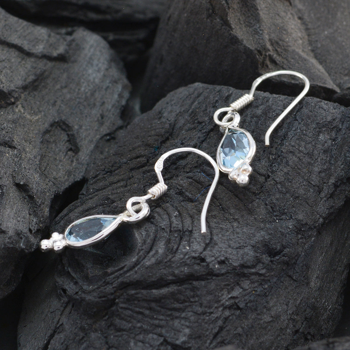 Isadora Blue Elegant multiple Dangle Earring