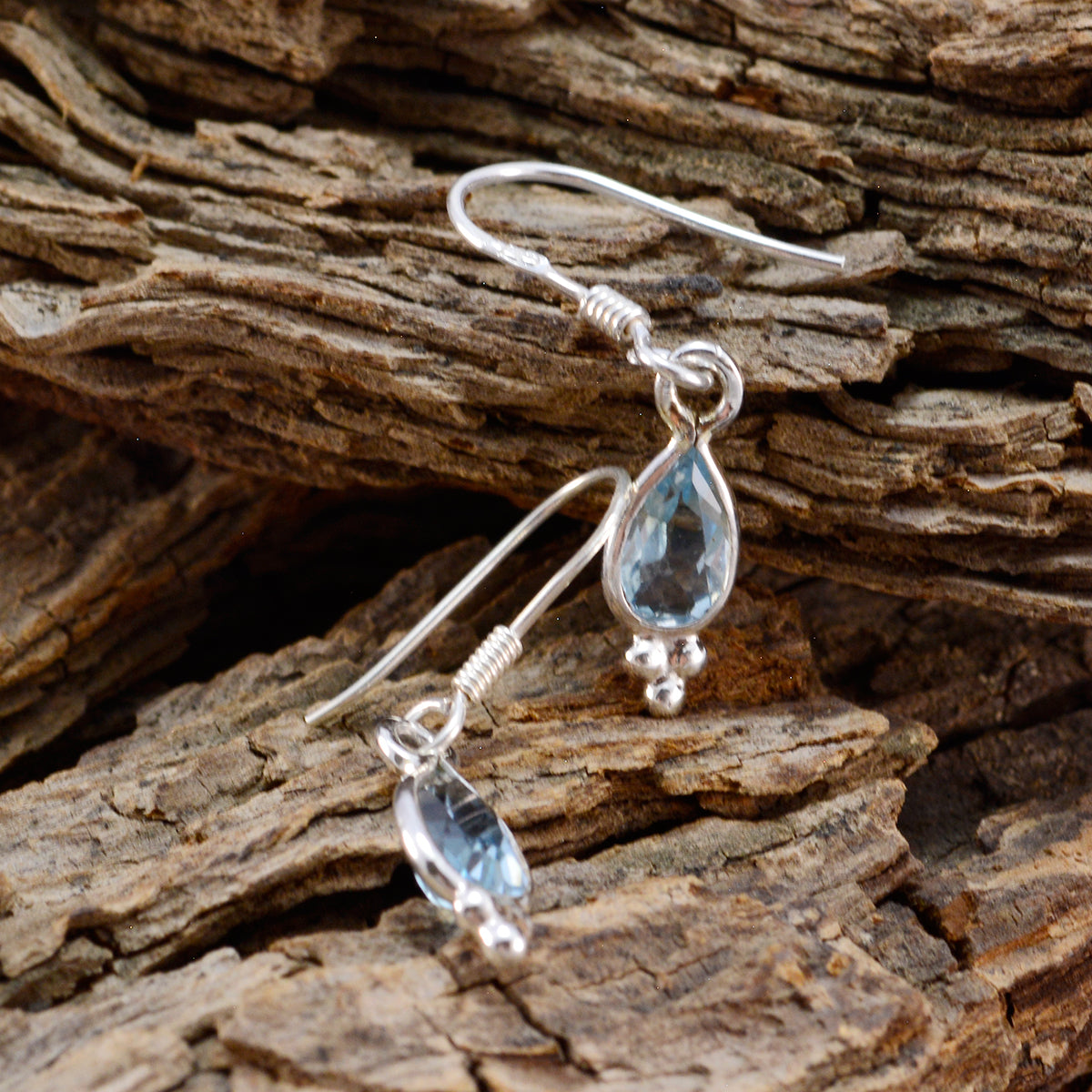 Isadora Blue Elegant multiple Dangle Earring