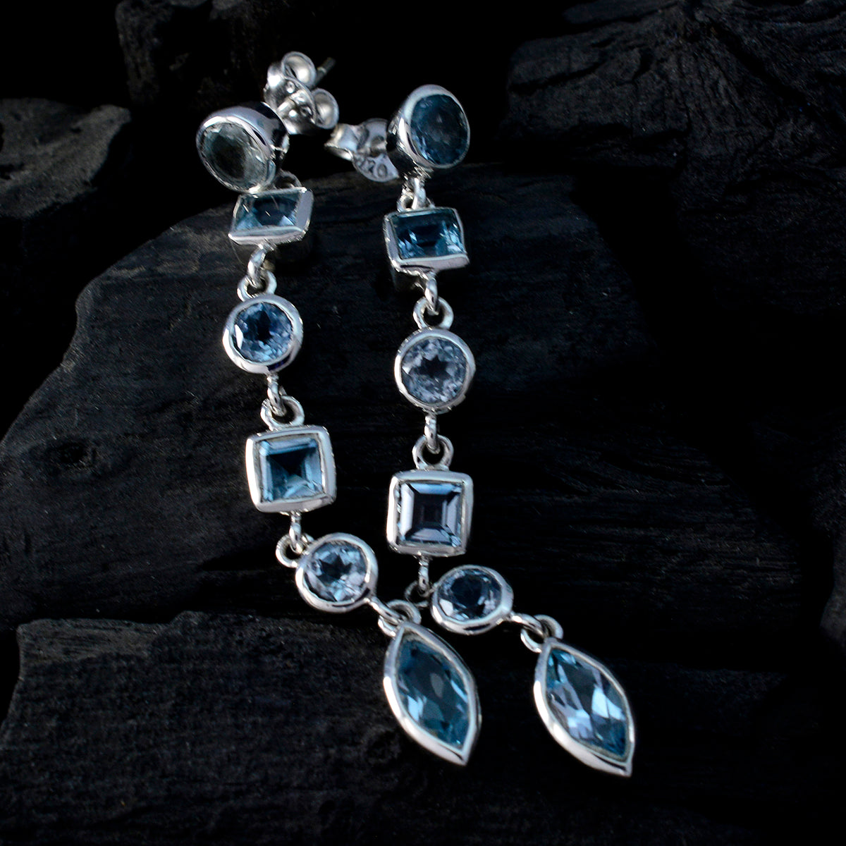 Andrea Blue Tiny multiple Stud Earring