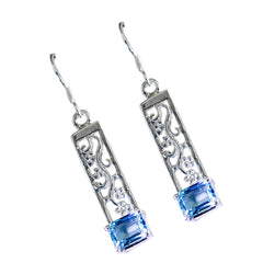 Daniela Blue Featherlight Solitaire Stud Earring