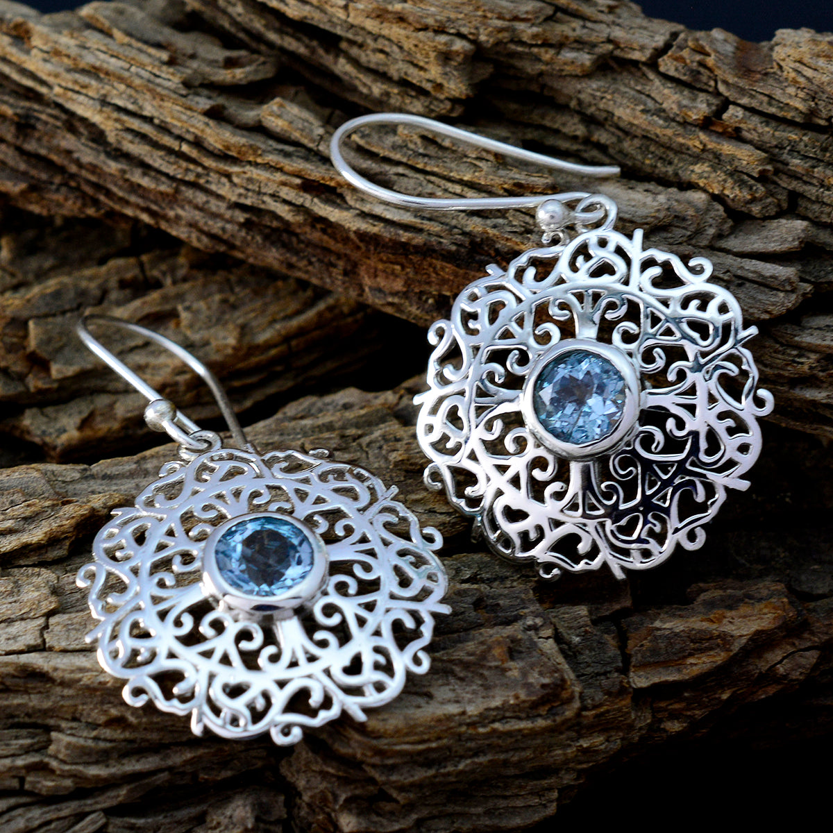 Mathilde Blue Tiny Solitaire Dangle Earring