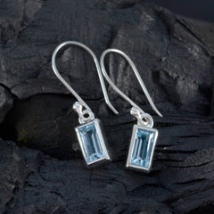 Lea Blue Dainty Solitaire Dangle Earring
